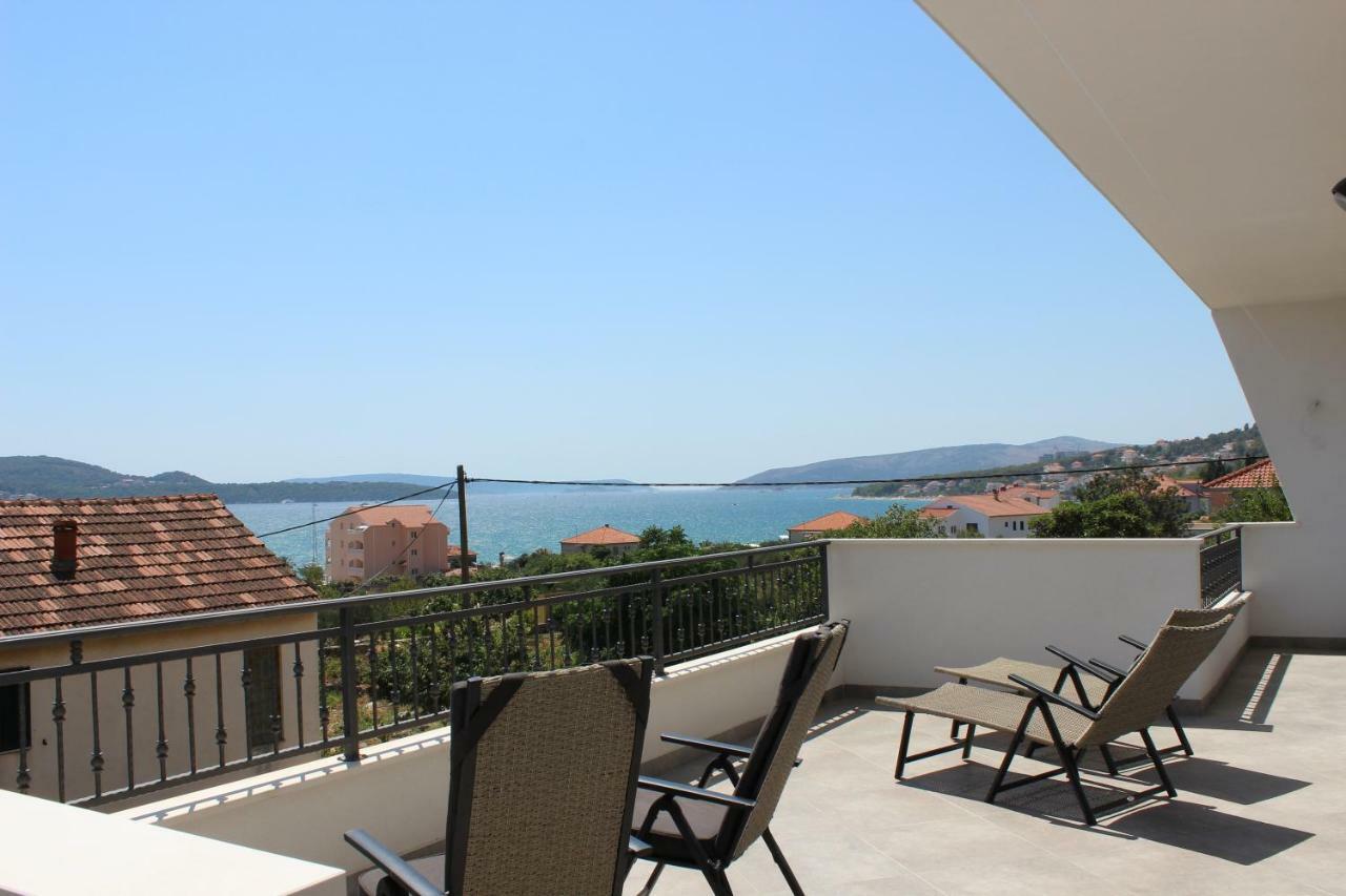 Apartment Luce Трогир Экстерьер фото